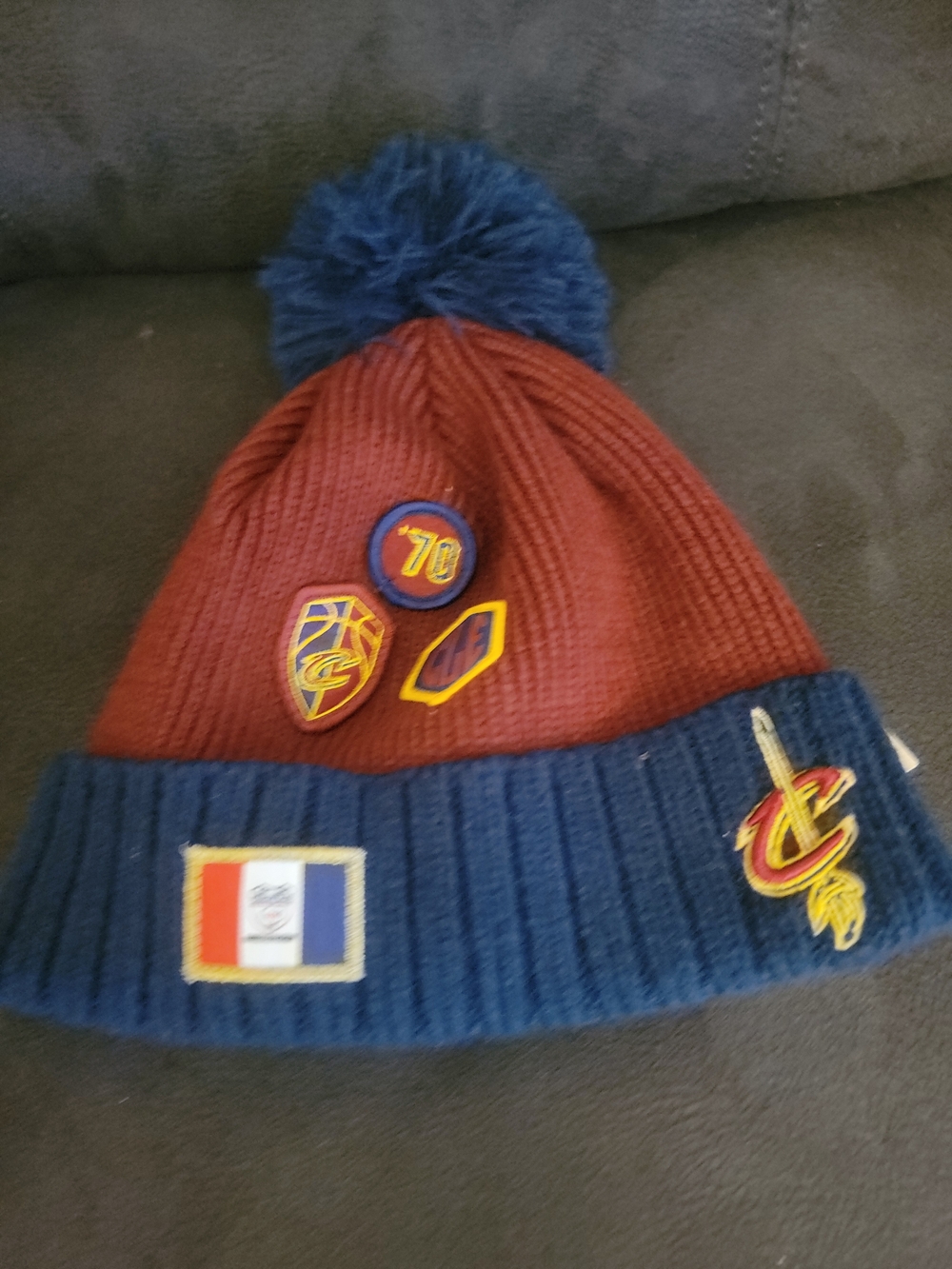 NBA Cleveland Cavaliers New Era Logo Cap Hat Knit Cuffed Beanie Pom 2018 (A2)